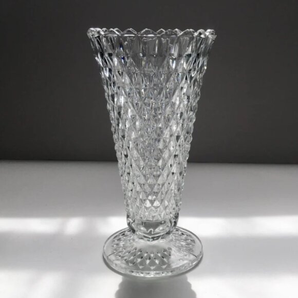 Vintage Indiana Glass Diamond Point Pattern Flower Vase 8" Tall Clear - Picture 1 of 6